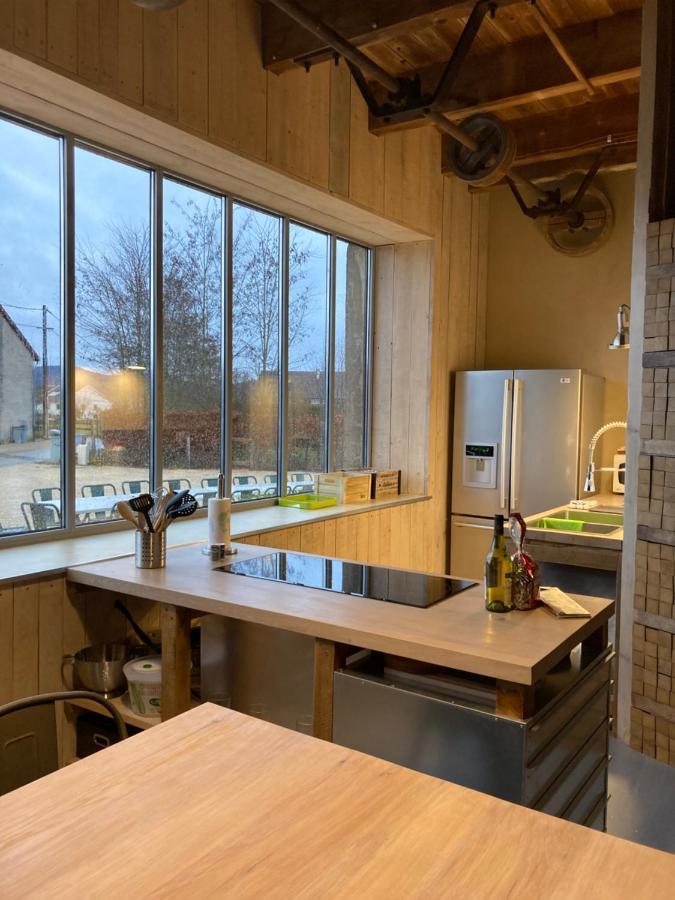 Gite L'Atelier De Tournerie Montigny-sur-l'Ain Esterno foto
