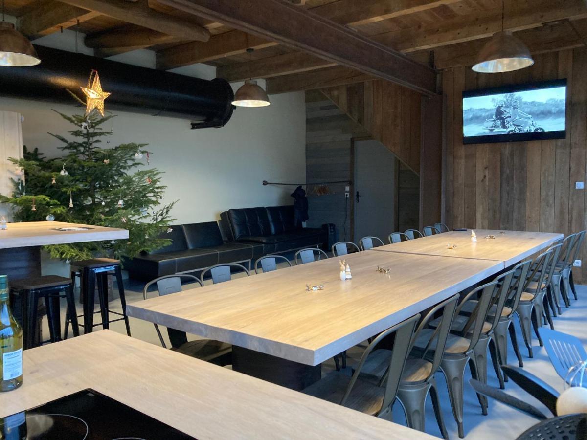 Gite L'Atelier De Tournerie Montigny-sur-l'Ain Esterno foto